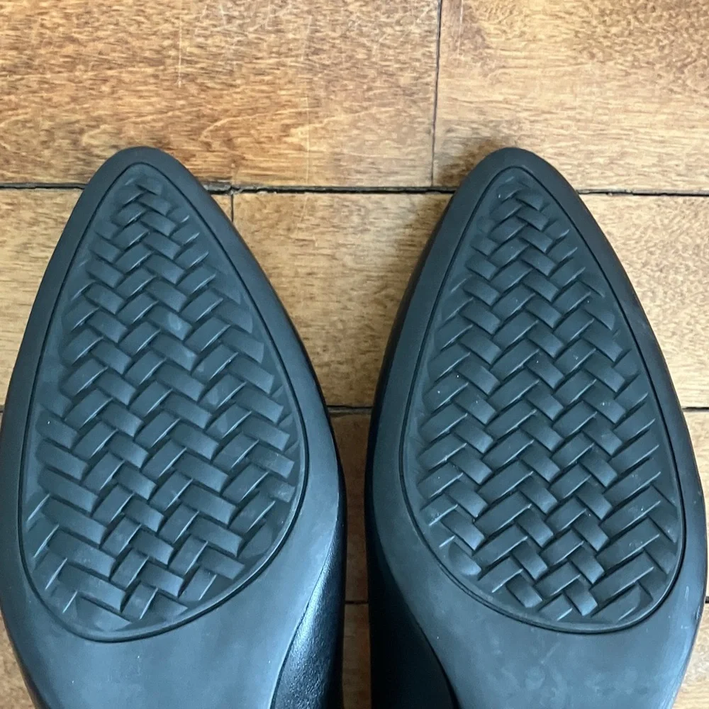 Cole Haan Wedge Waterproof Leather Pumps Black 7.5B Career Office Heels W17526